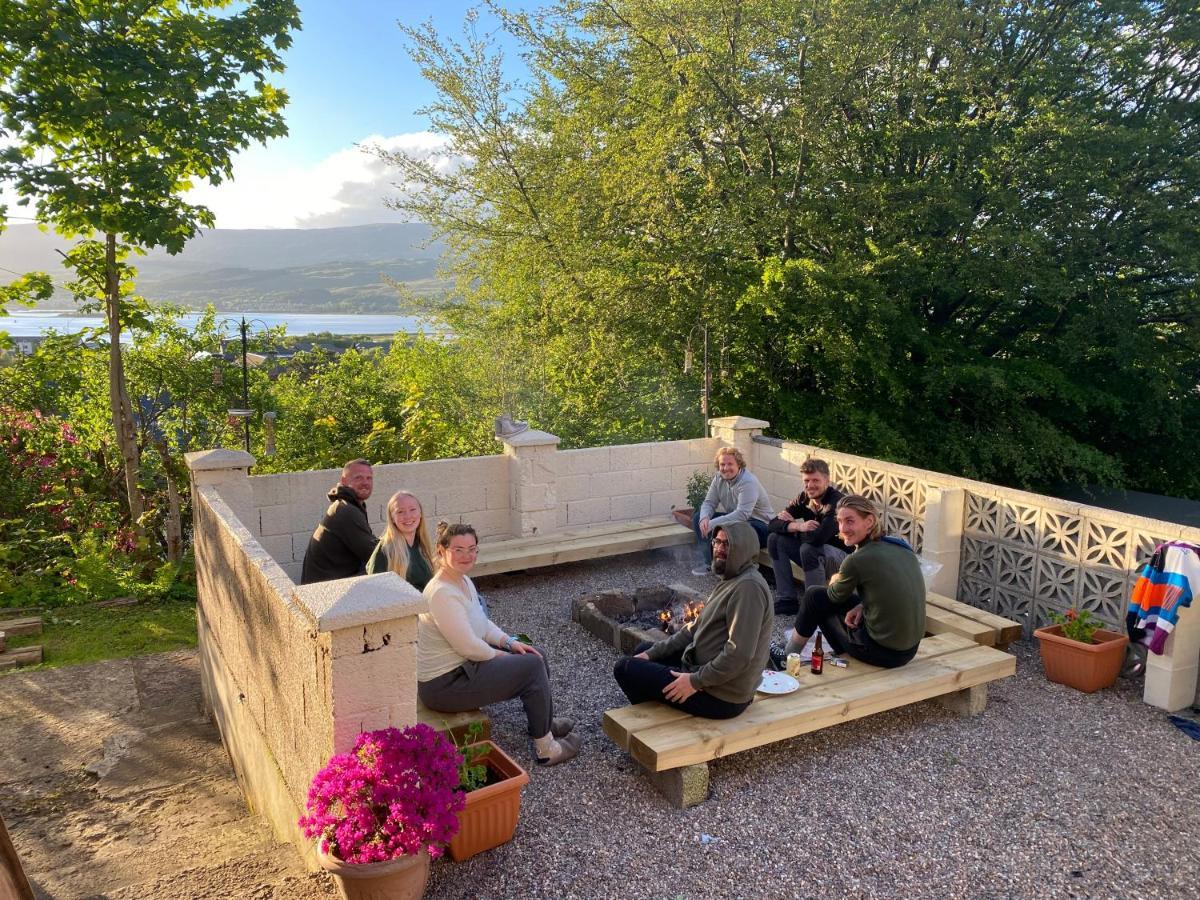Fort William Backpackers Bagian luar foto
