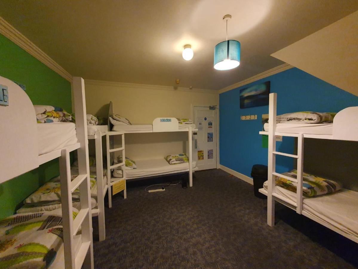 Fort William Backpackers Bagian luar foto