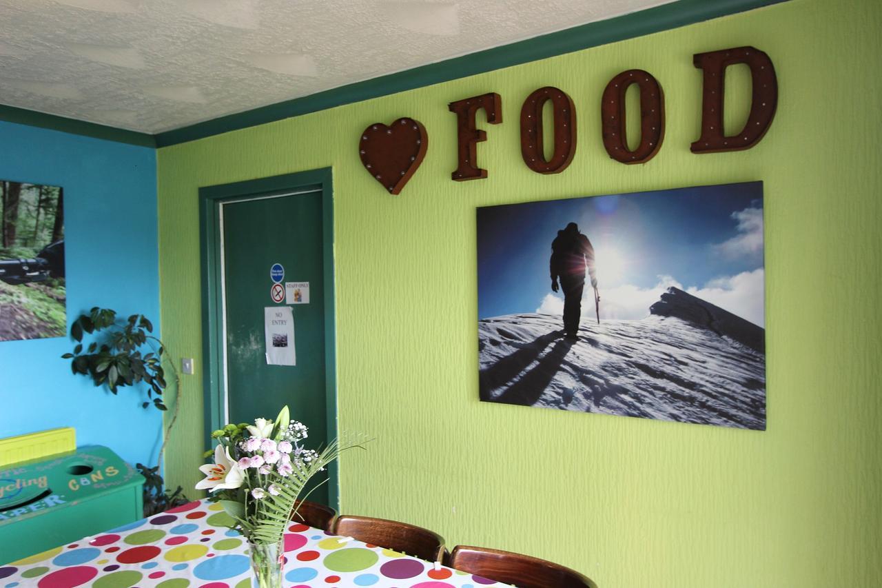 Fort William Backpackers Bagian luar foto